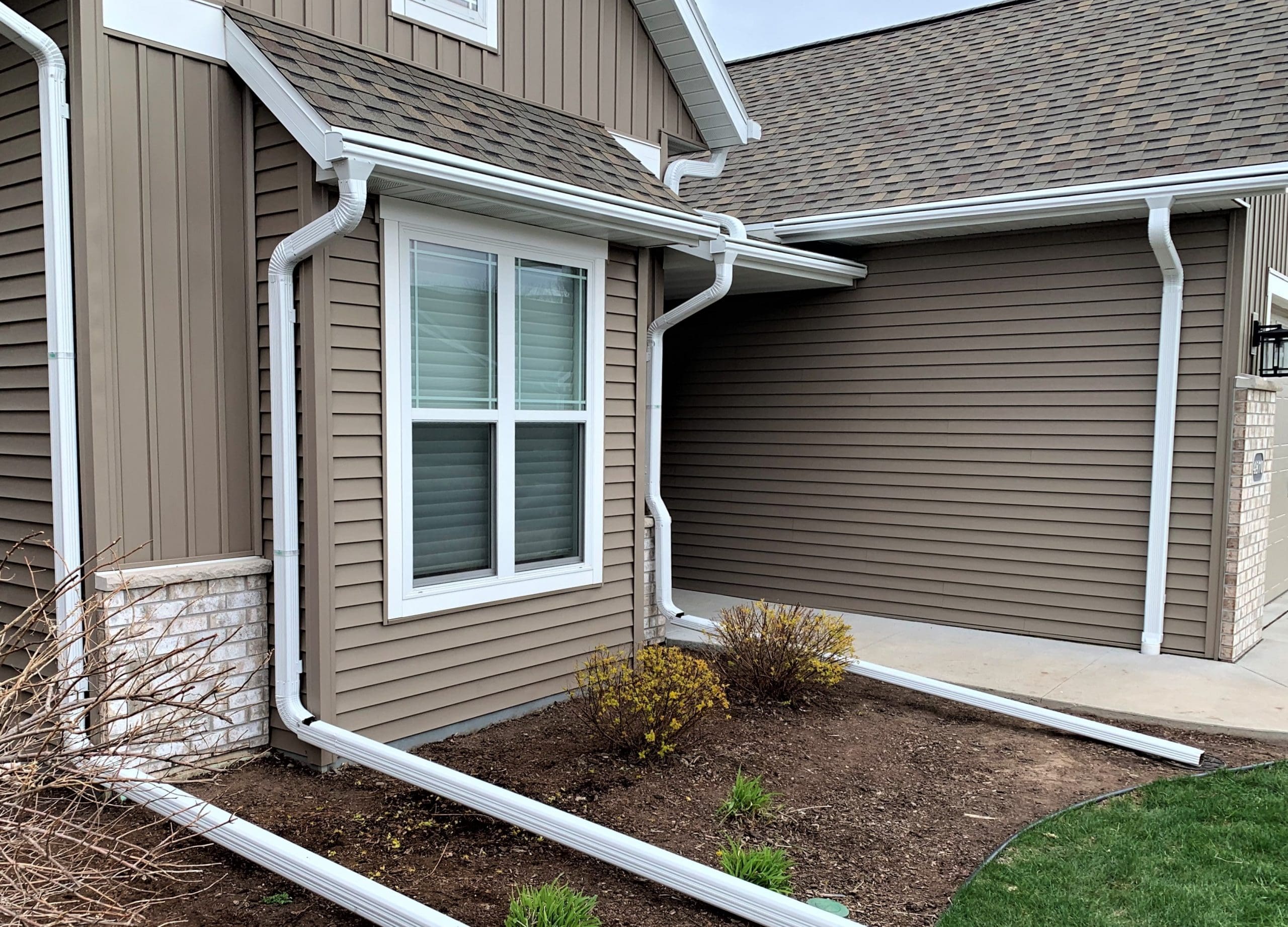 Premium Seamless Gutters - Gutter Repair