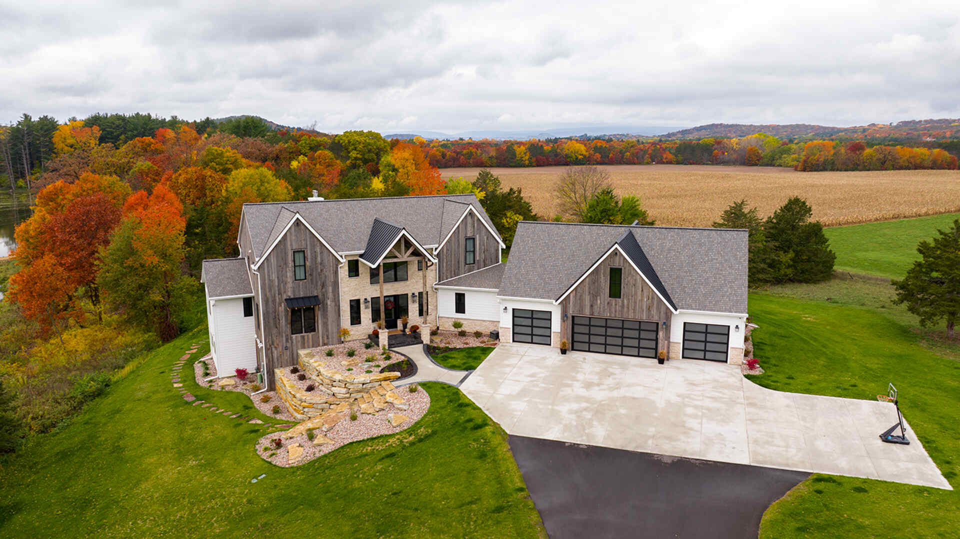 Marshfield WI Gutter or Roofing Replacement & Repair